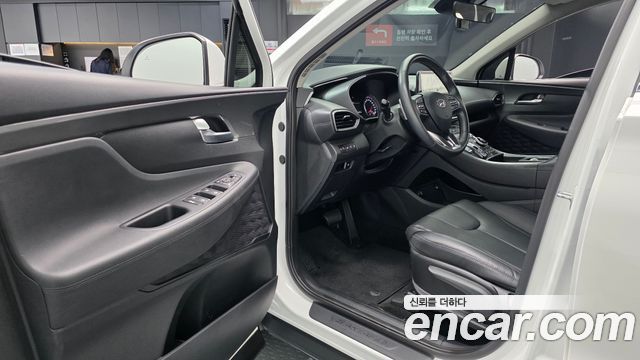 Hyundai Santafe 2023 — photo 13
