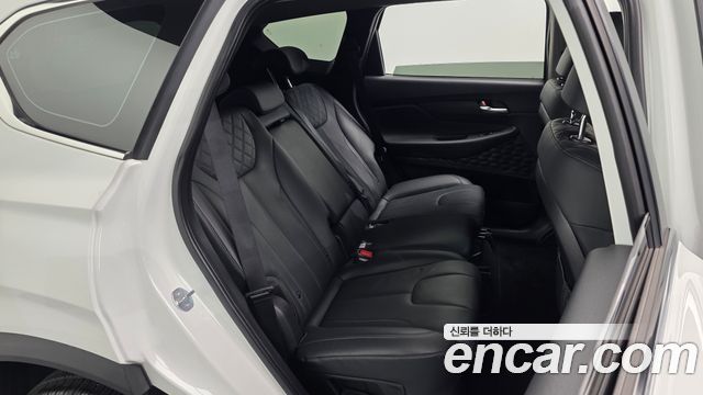 Hyundai Santafe 2023 — photo 17