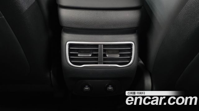Hyundai Santafe 2023 — photo 30