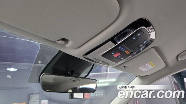 Hyundai Santafe 2023 — photo 32