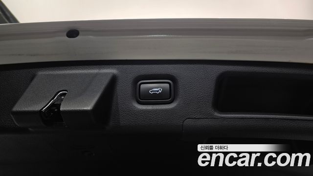 Hyundai Santafe 2023 — photo 33