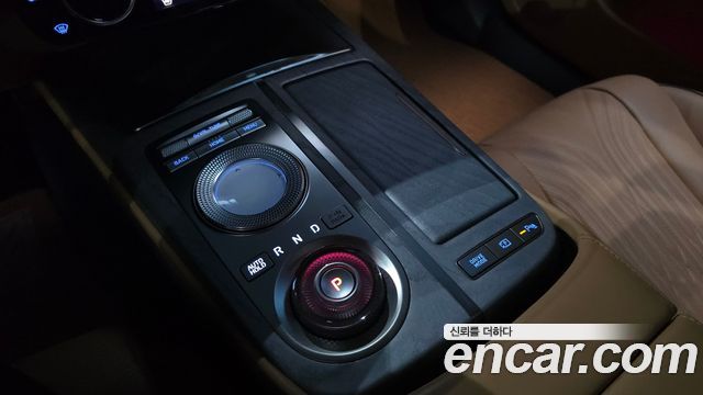 Genesis G80 2022 — photo 12