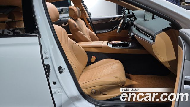 Genesis G80 2022 — photo 18