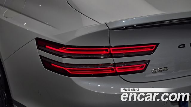 Genesis G80 2022 — photo 9