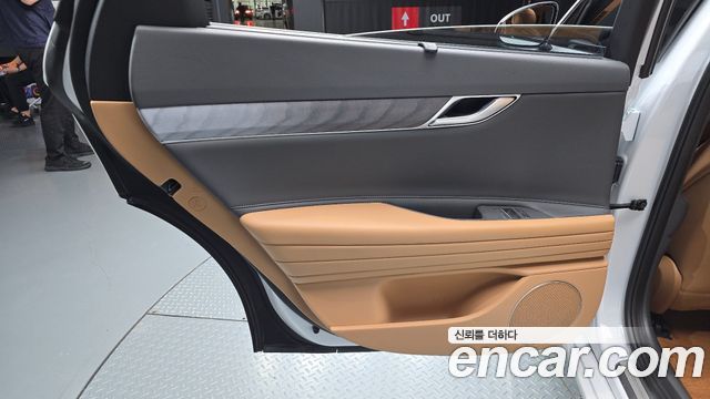 Genesis G80 2022 — photo 15