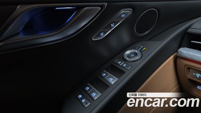 Genesis G80 2022 — photo 31