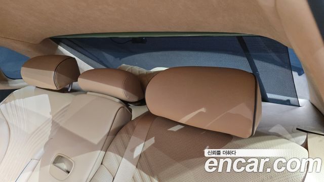 Genesis G80 2022 — photo 32