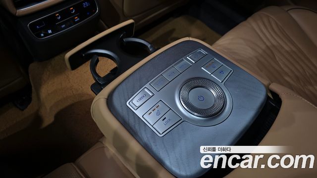 Genesis G80 2022 — photo 37