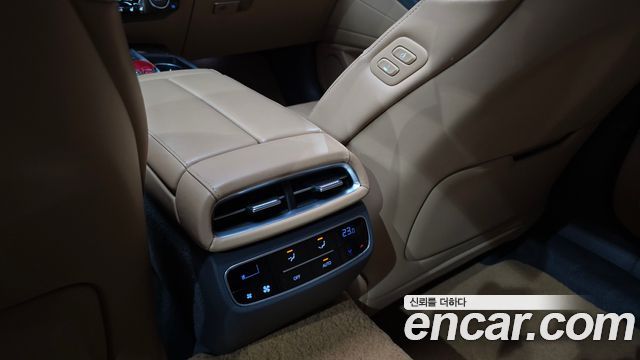 Genesis G80 2022 — photo 38