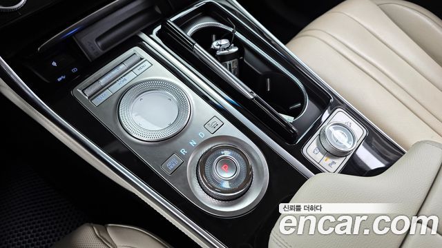 Genesis GV80 2020 — photo 12