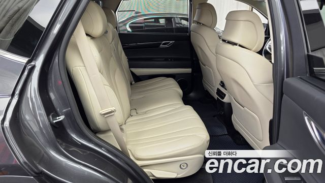 Genesis GV80 2020 — photo 18