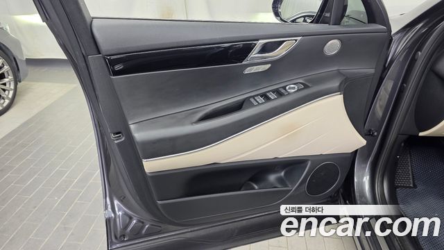 Genesis GV80 2020 — photo 14
