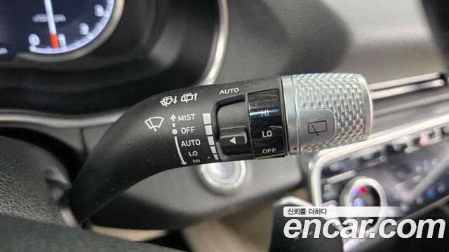 Genesis GV80 2020 — photo 27