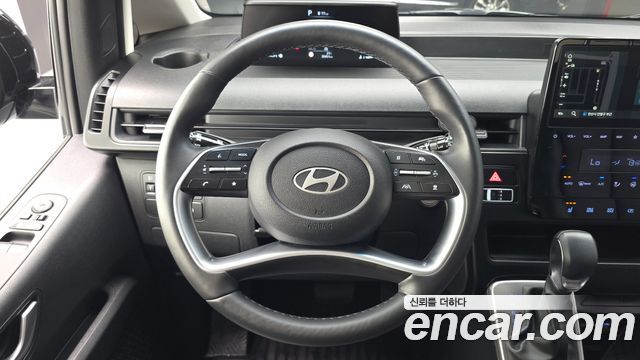 Hyundai Staria 2025 — photo 20
