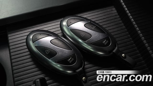 Hyundai Staria 2025 — photo 22