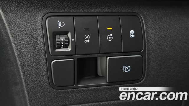 Hyundai Staria 2025 — photo 29