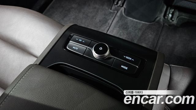 Hyundai Grandeur 2018 — photo 30