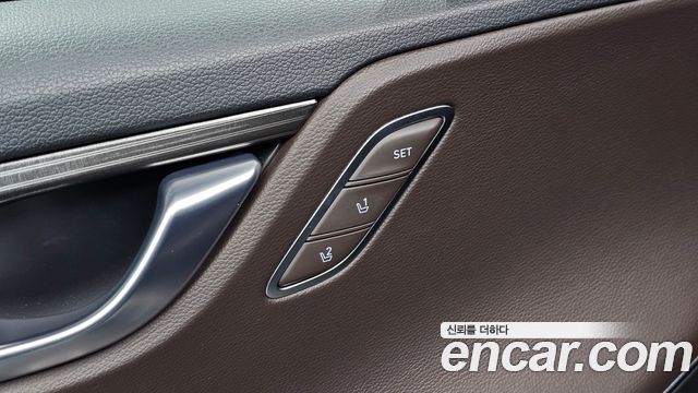 Hyundai Grandeur 2018 — photo 31