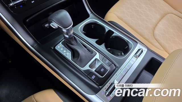 Kia Canival 2023 — photo 9