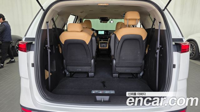 Kia Canival 2023 — photo 20