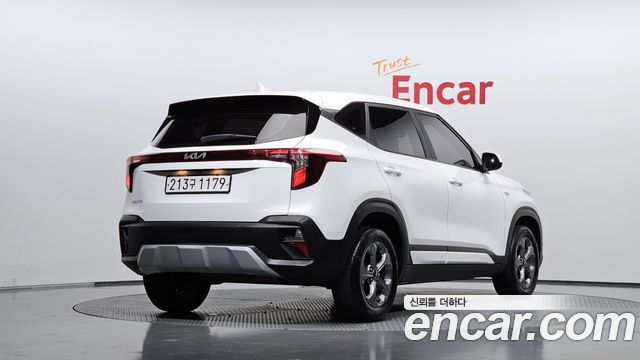 Kia Seltos 2023 — photo 2