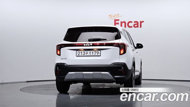 Kia Seltos 2023 — photo 4
