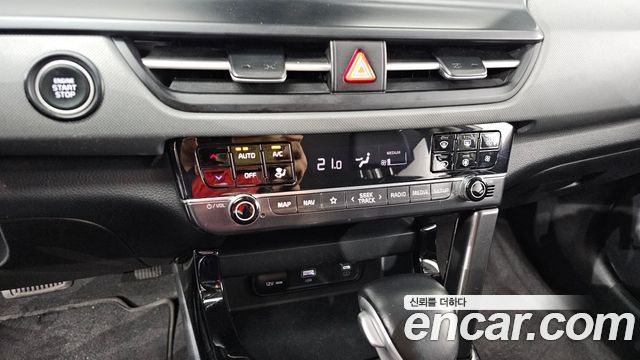 Kia Seltos 2023 — photo 17