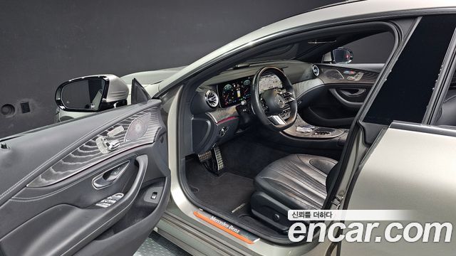Mercedes-Benz CLS-Class 2022 — photo 13