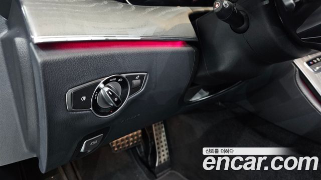 Mercedes-Benz CLS-Class 2022 — photo 20