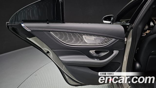 Mercedes-Benz CLS-Class 2022 — photo 15