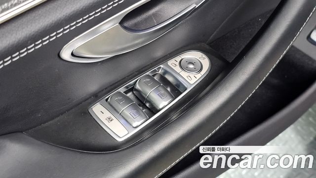Mercedes-Benz CLS-Class 2022 — photo 31