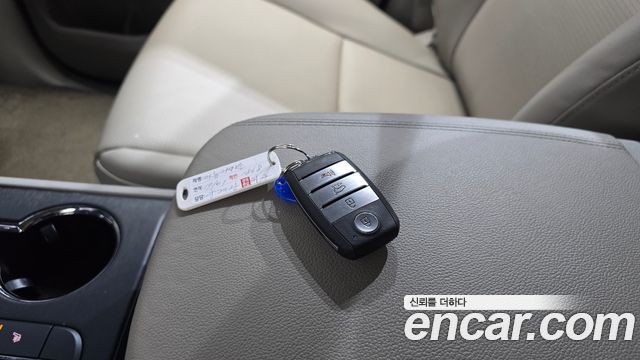 Kia Canival 2019 — photo 21