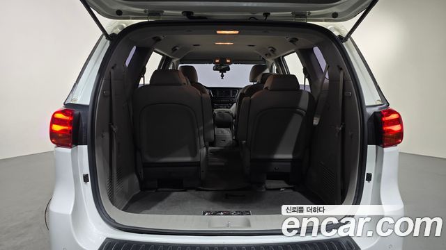 Kia Canival 2019 — photo 24