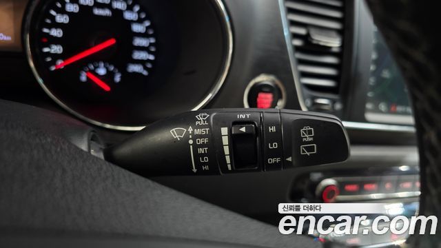 Kia Canival 2019 — photo 26