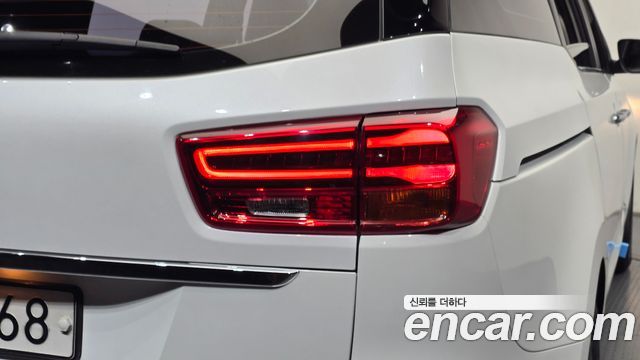 Kia Canival 2019 — photo 9