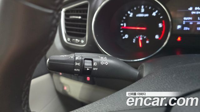 Kia Canival 2019 — photo 27