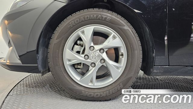 Hyundai AVANTE 2021 — photo 5