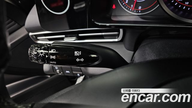Hyundai AVANTE 2021 — photo 14