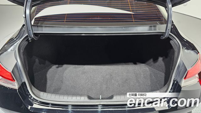 Hyundai AVANTE 2021 — photo 20