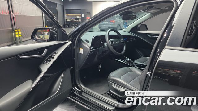Kia Niro 2023 — photo 13