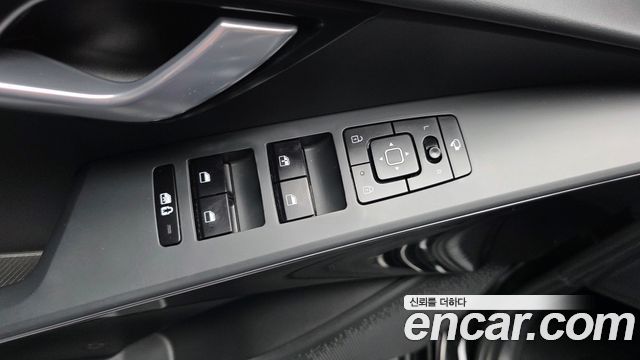 Kia Niro 2023 — photo 29