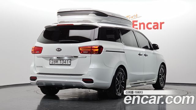 Kia Canival 2019 — photo 2