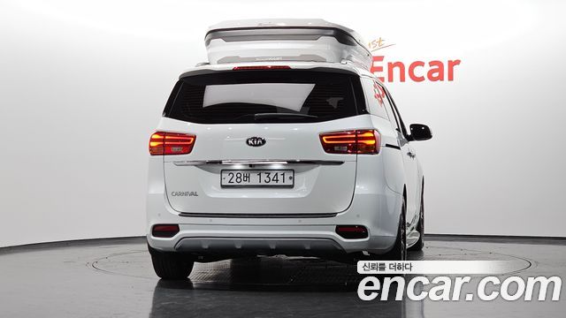 Kia Canival 2019 — photo 4