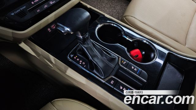 Kia Canival 2019 — photo 9