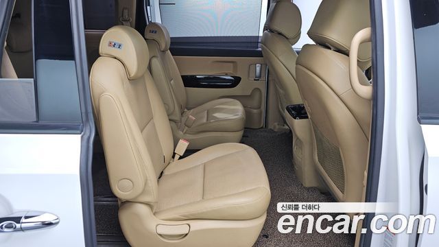 Kia Canival 2019 — photo 11