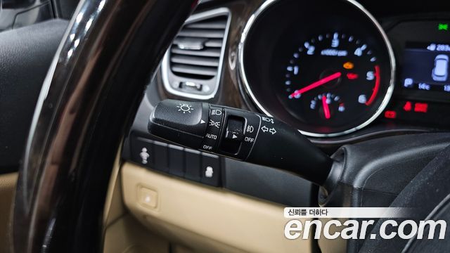 Kia Canival 2019 — photo 16