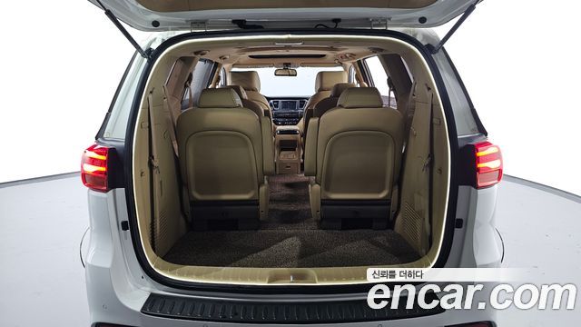 Kia Canival 2019 — photo 20