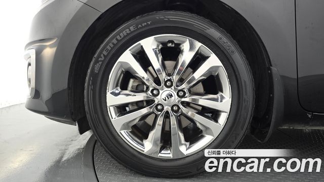 Kia Canival 2018 — photo 5