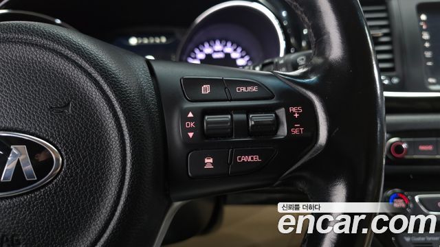 Kia Canival 2018 — photo 15
