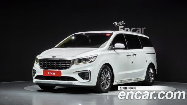 Kia Canival 2020 — photo 1